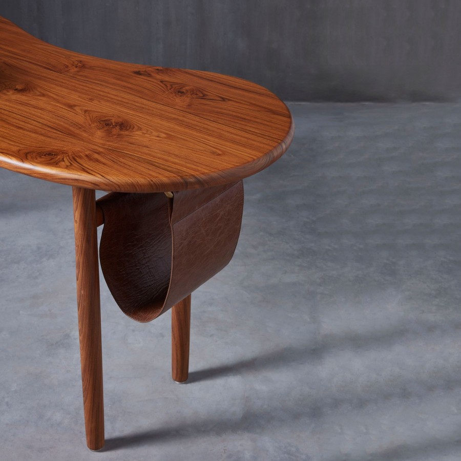 Home Project 810 | Merak Desk